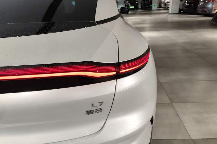 Used IM L7 2022 Dynamic Model Right Rear Taillight