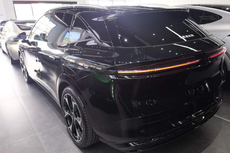 Used Zeekr 7X 2025 100kWh Long-Range All-Wheel Drive Intelligent Driving Version