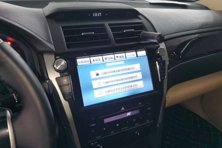 Used Toyota Camry 2015 2.0G Premier Edition
