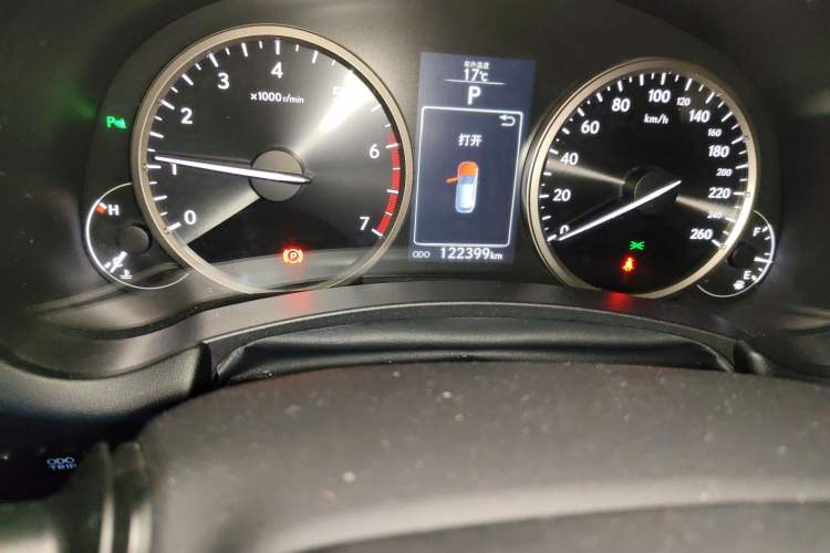 Used Lexus NX 2015 200T All-Wheel-Drive Fēngshàng Edition Odometer Close Up