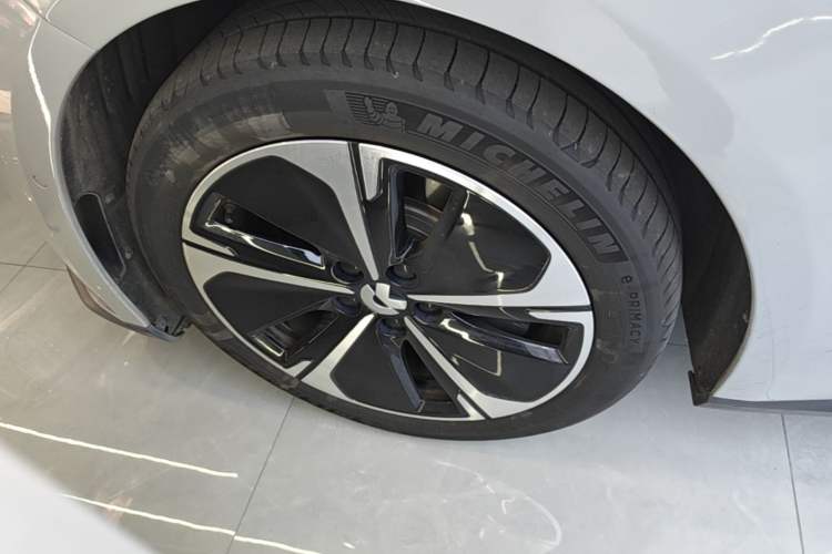 Used Nio ET5T 2023 75 kWh Touring