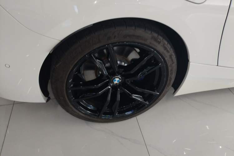 Used BMW Z4 2023 sDrive 25i M Sport Night Edition package Right Rear Wheel Hub
