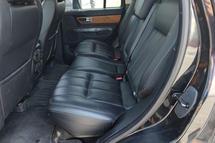 Used Land Rover Range Rover Sport 2012 5.0 NA V8 HSE
