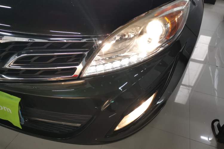 Used GAC Trumpchi GS5 2014 2.0L Automatic Two-Wheel Drive Deluxe Edition Left Front Headlight