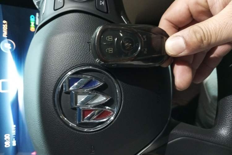 Used Buick GL8 2023 ES Lu Zun Deluxe Model