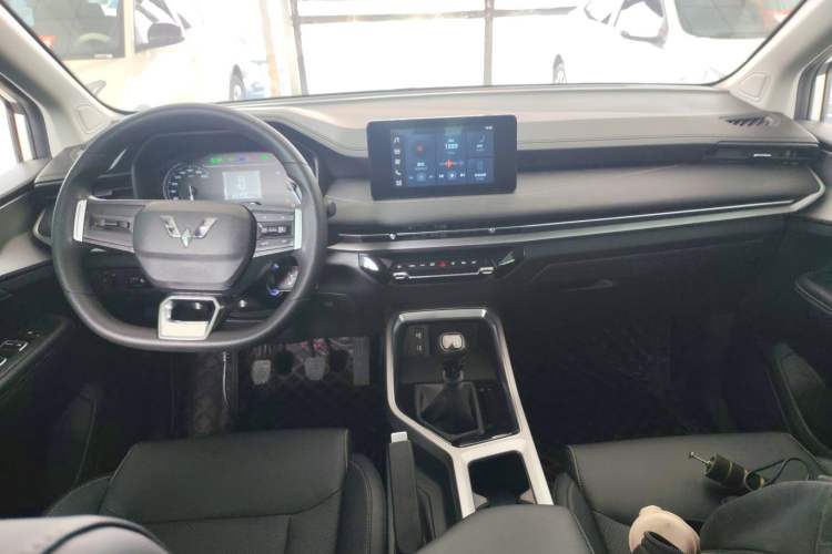 Used Wuling Jiachen 2022 1.5T Manual Comfort & Dynamic Version