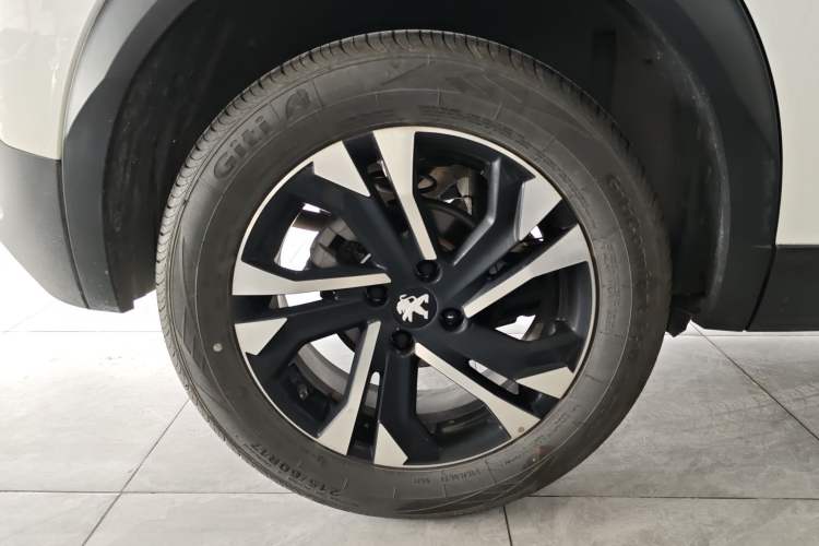 Used Peugeot 2008 2022 230THP THE ONE Right Rear Wheel Hub