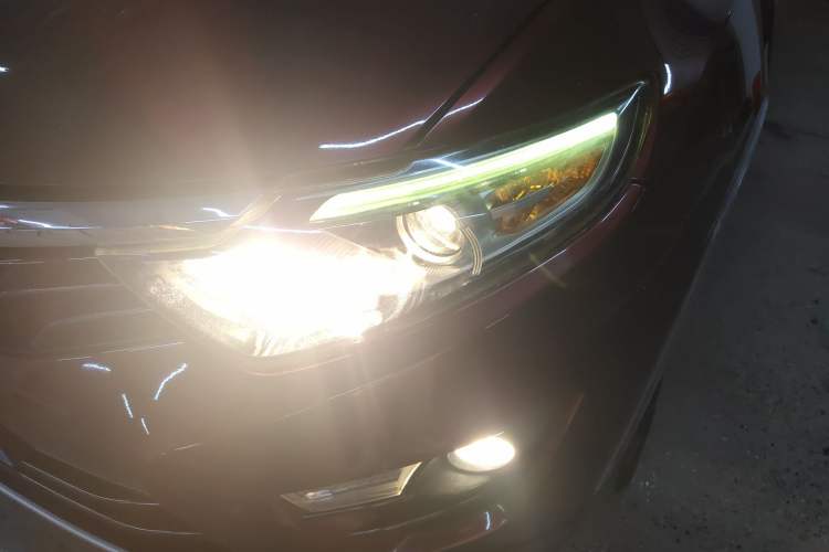 Used Soueast DX7 2015 1.5T Automatic Luxury Model