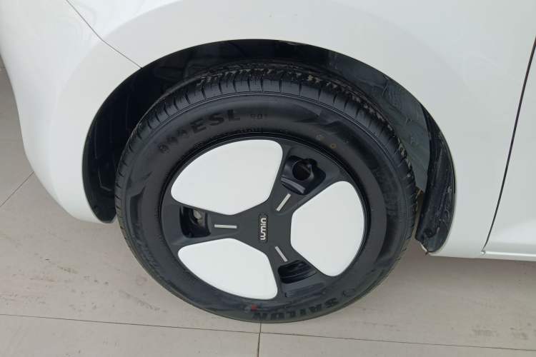 Used CHANGAN NEVO Lumin 2025 301km Honey Dew Edition Left Front Wheel Hub