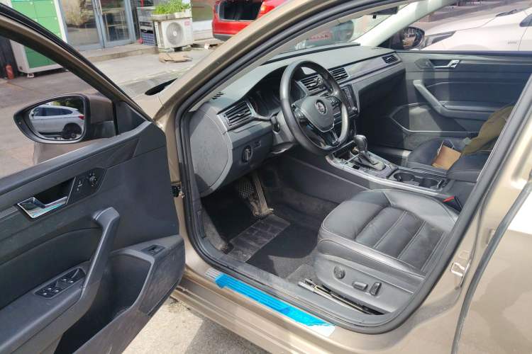 Used Volkswagen Passat 2016 280TSI DSG Prestige Edition Driver Seat