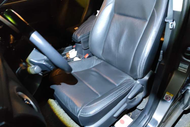 Used Toyota Corolla 2017 Revised Dual-Engine 1.8L E-CVT Elite Edition