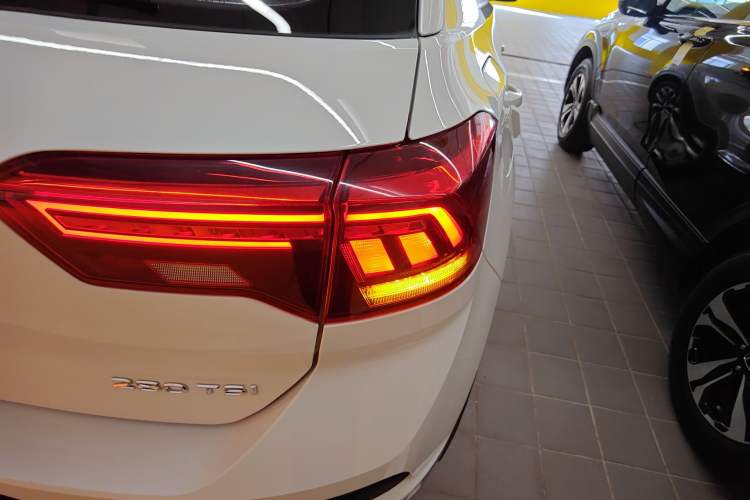 Used Volkswagen T-ROC 2020 280TSI DSG Two-Wheel Drive Advanced Version
