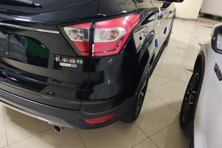 Used Ford Kuga 2019 EcoBoost 180 Two-Wheel-Drive Platinum Edition China VI Standard