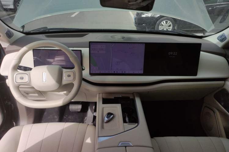 Used Wey Lanshan 2025 Four-Wheel Drive Max
