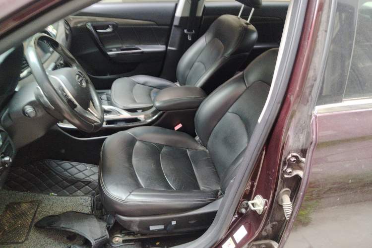 Used GAC Trumpchi GA6 2016 235T DCT Luxury Edition
