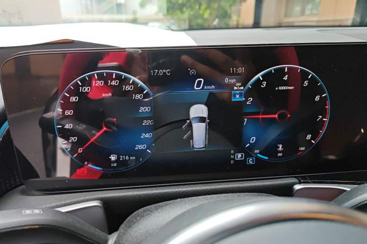 Used Mercedes-Benz GLB 2023 GLB 220 Sport Edition Instrument Cluster