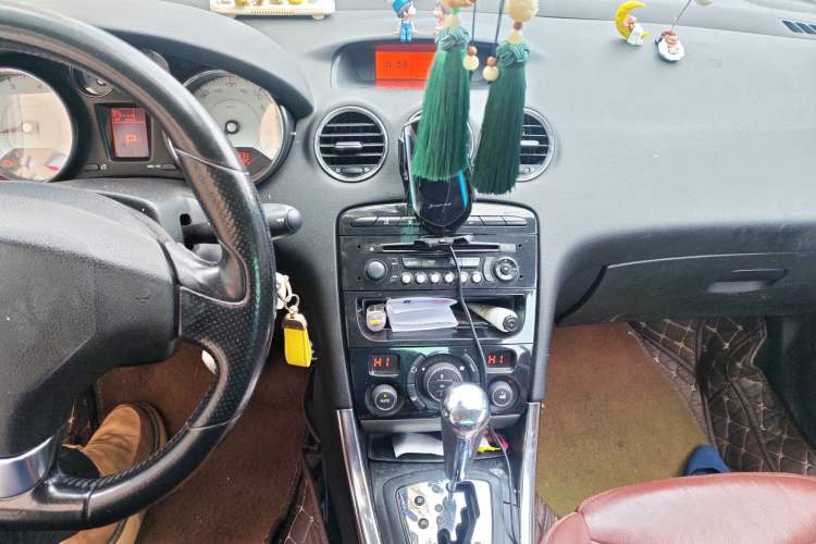 Used Peugeot 308 2012 1.6T CC Fashion Edition Audio And AC Panel