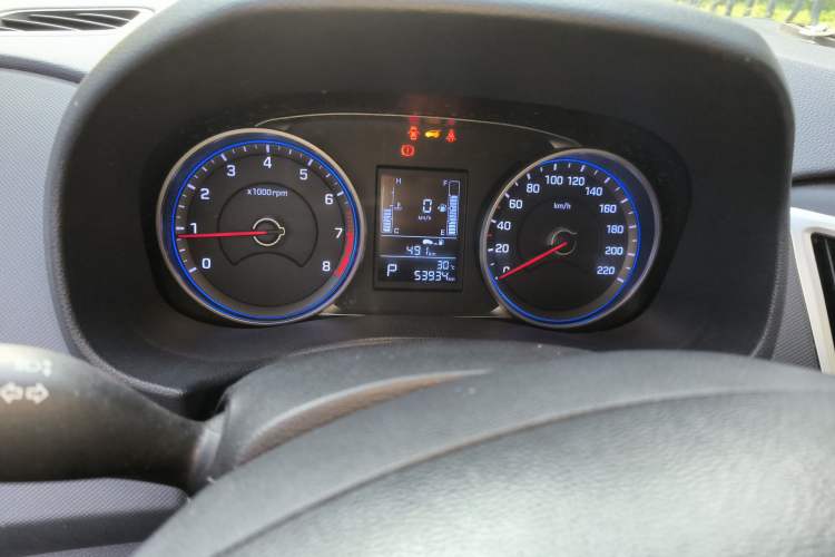 Used Hyundai ix25 2017 1.6L Automatic Smart Version Odometer Close Up