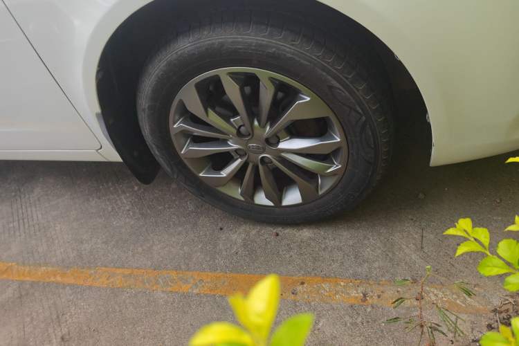 Used Geely Auto Vision 2016 1.5L Manual Happiness Edition Right Front Wheel Hub