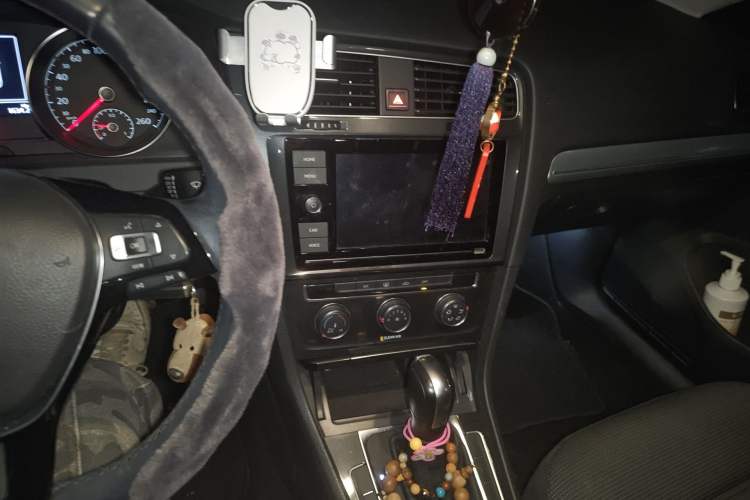 Used Volkswagen Golf 2019 1.6L Automatic Comfort Model China V Standard Audio And AC Panel
