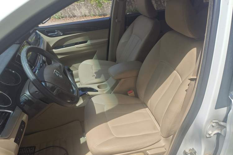 Used Baojun 730 2016 1.5L Manual Comfort Version 7 Seats China V Emission Standard Left Front Seat