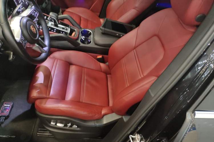 Used Porsche Cayenne 2019 Cayenne 3.0T Left Front Seat