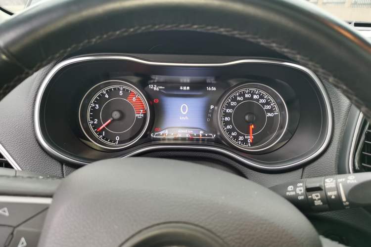 Used Jeep Cherokee 2019 2.0T Two-Wheel Drive Smart Enjoyment Version China V