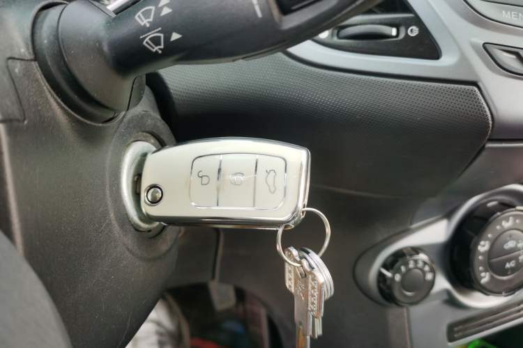 Used Ford Fiesta 2013 Hatchback 1.5L Automatic Fashion Edition Vehicle Key