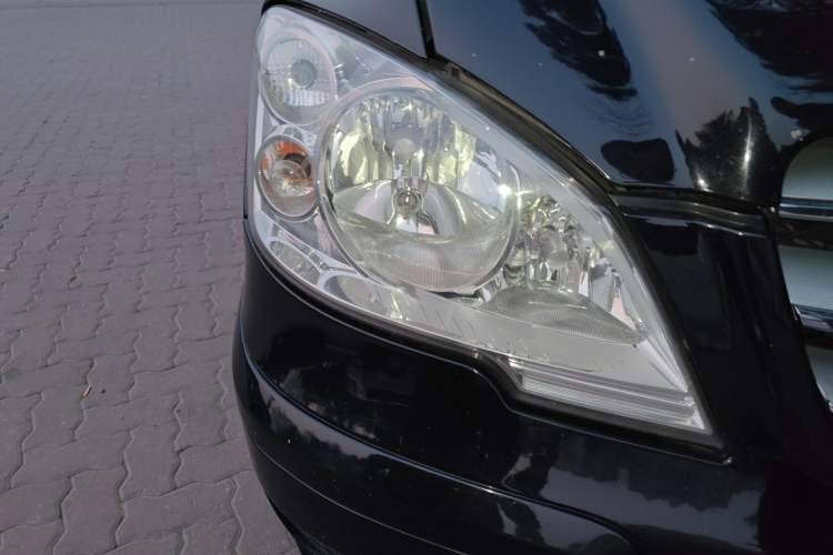 Used Mercedes-Benz Viano 2013 3.0L Comfort Edition Right Front Headlight