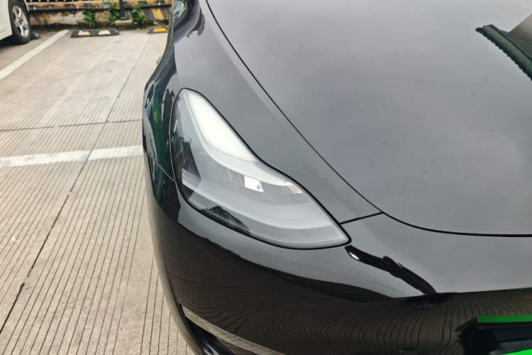 Used Tesla Model Y 2021 Long-Range All-Wheel-Drive Version Right Front Headlight