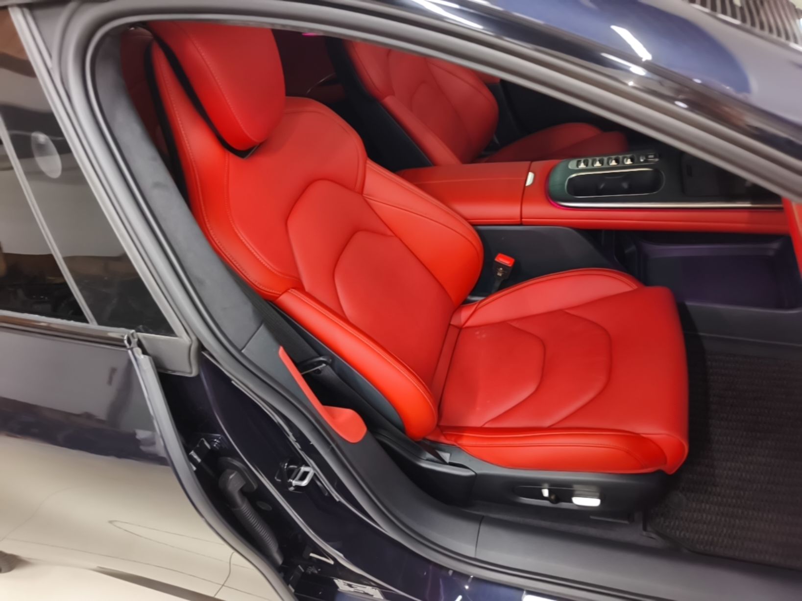 Xiaomi Auto SU7 2024 Four-Wheel Drive Ultra-Long Range Advanced Intelligent Driving Max Edition — снимка 19