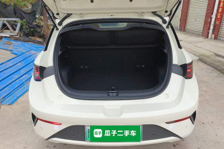 Used BYD Dolphin 2025 Intelligent Driving Version 410 km Fashion Edition
