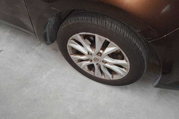 Used Baojun 730 2016 1.5L Manual Standard Version 7 Seats Right Front Wheel Hub