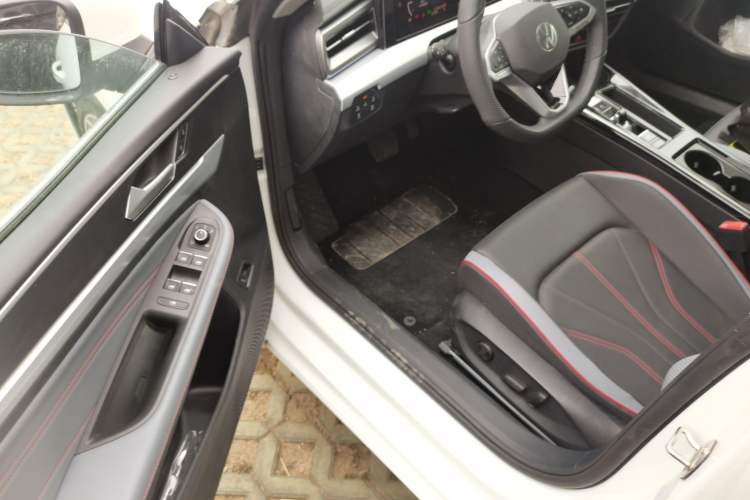 Used Volkswagen Lamando 2025 Lavida L 280TSI DSG Cool & Spicy Edition
