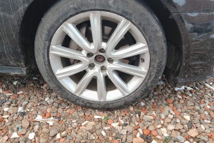 Used Audi A6L 2018 30th Anniversary Edition TFSI Trendy Model Right Front Wheel Hub