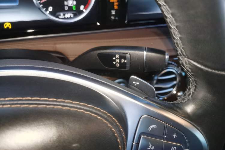 Used Mercedes-Benz S-Class 2014 S 320 L Business Model