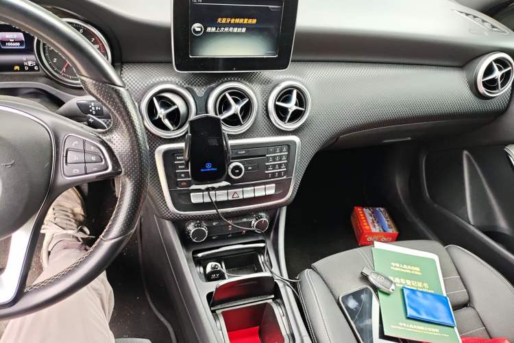 Used Mercedes-Benz A-Class 2016 A 200 Fashion Model Audio And AC Panel