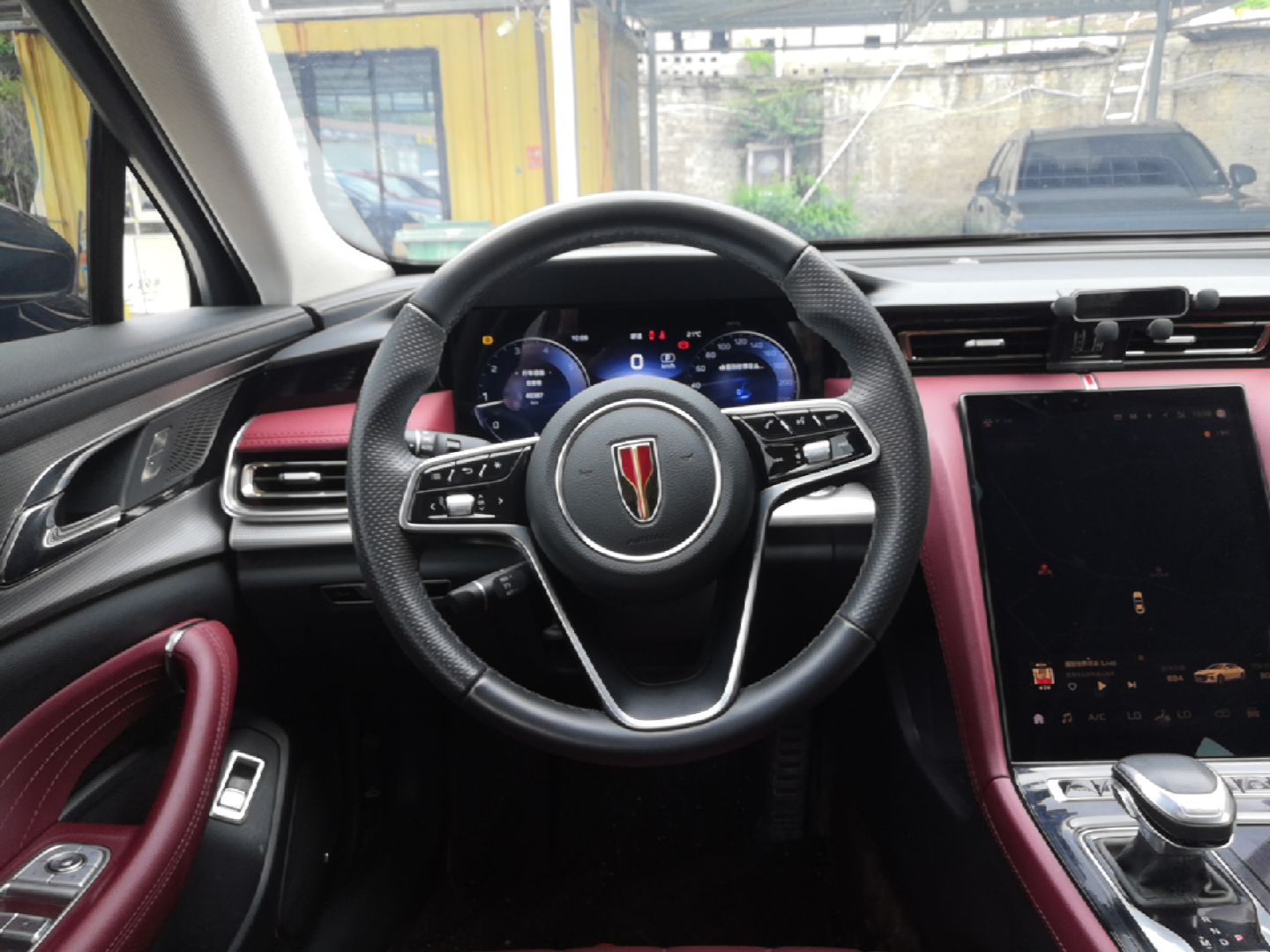 Hongqi H5 2024 2.0T Automatic Smart Connect Flagship Edition - Chinese Trim Xiang — снимка 13