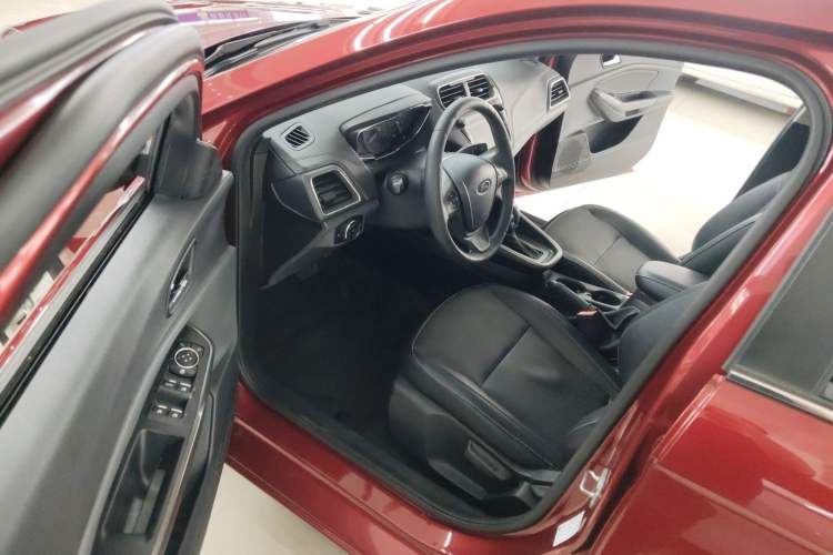 Used Ford Escort 2017 Happiness Edition 1.5L Automatic Fashion Version
