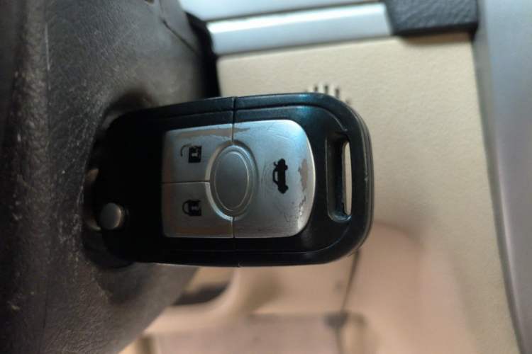 Used Buick Excelle 2011 1.6LX-AT Vehicle Key