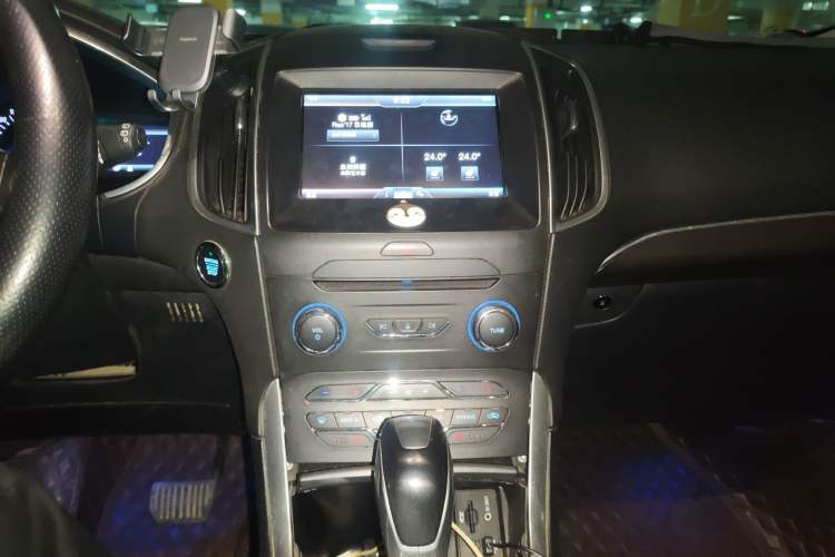 Used Ford Edge 2016 EcoBoost 245 Four-Wheel Drive Titanium Edition 7-Seater