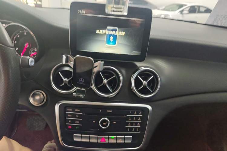 Used Mercedes-Benz GLA 2017 GLA 200 Fashion Model
