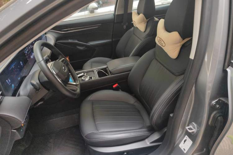 Used Ford Mondeo 2025 2.0T EcoBoost Luxury Version
