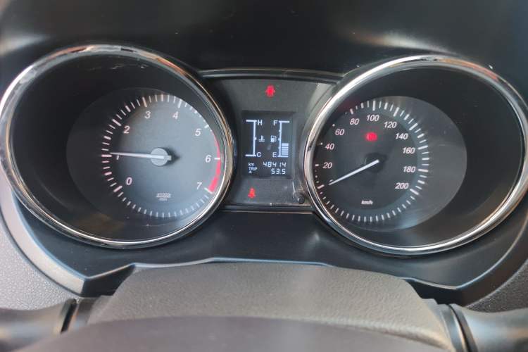 Used HYOSOW S3 2014 1.5L Luxury Version China IV Emission Standard Instrument Cluster