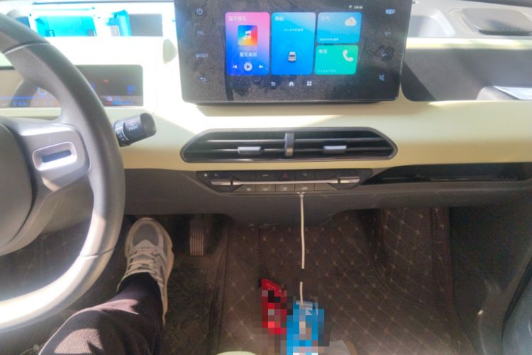 Used Geely Galaxy Panda 2023 Panda Mini 200km Endurance Bear Audio And AC Panel