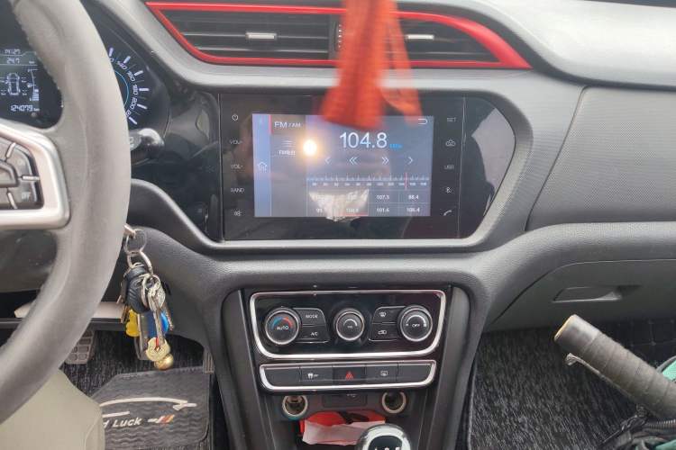 Used Chery Tiggo 3 2016 1.6L Manual ZhiShang Edition Audio And AC Panel