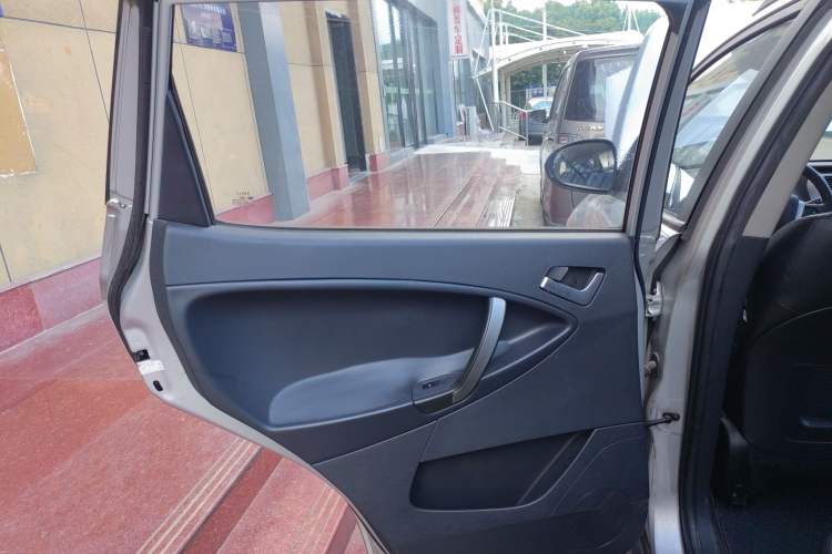 Used Geely Auto SX7 2013 2.0L Manual Elite Edition
