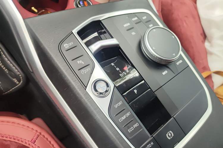 Used BMW 3 Series 2024 325i M Sport Package Gear Lever