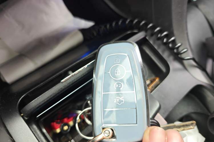 Used Ford Mondeo 2017 EcoBoost 200 Luxury Model
