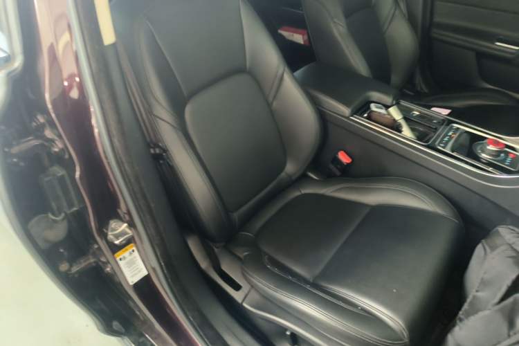 Used Jaguar XFL 2020 XFL 2.0T P200 Two-Wheel-Drive Rally Flag Edition
